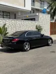 Mercedes-Benz E300 2017 Black - 3