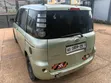 Toyota Sienta 2013 Green - 2