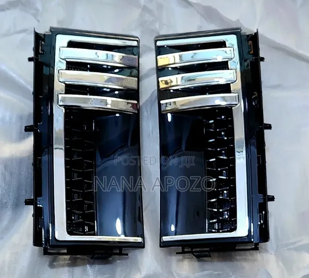 Range Rover Vogue L322 Chrome Side Grille Pair (2002-2012) - 1