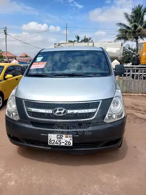 Hyundai Starex 2015 Grey