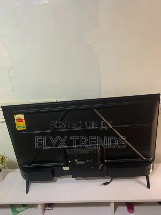TCL 43" Smart TV (Google TV) - 1