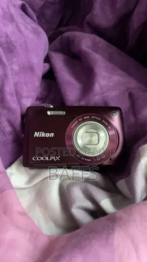 Nikon COOLPIX S4300 Digital Camera (Crimson Red)