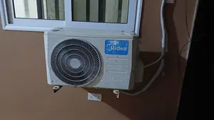 1.5hp Midea Split Air Conditioner