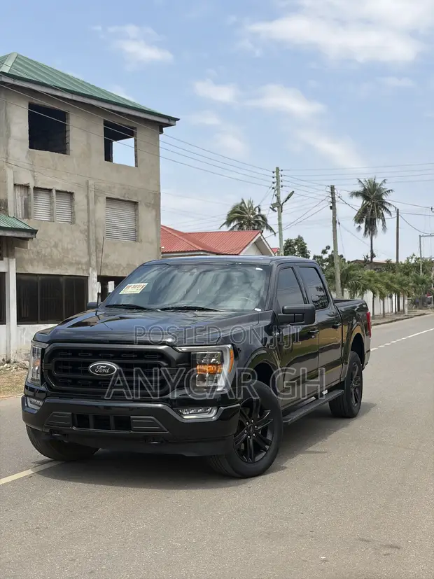 Ford F-150 XLT 2022 Black - 1