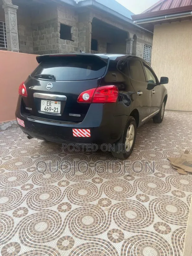 Nissan Rogue SV 2013 Black - 1