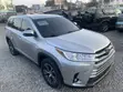 Toyota Highlander LE 2019 Silver - 3