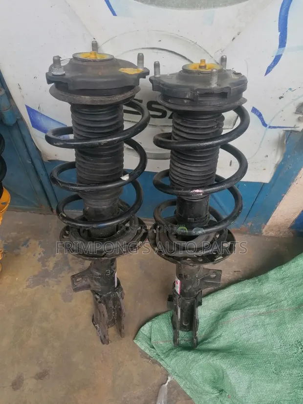 Hyundai Elantra 2017 Front Shock Absorbers - 1