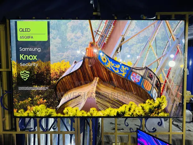 Samsung 65-inch QLED TV - 1