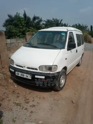 Nissan Serena Vanette 2.3D (2000)