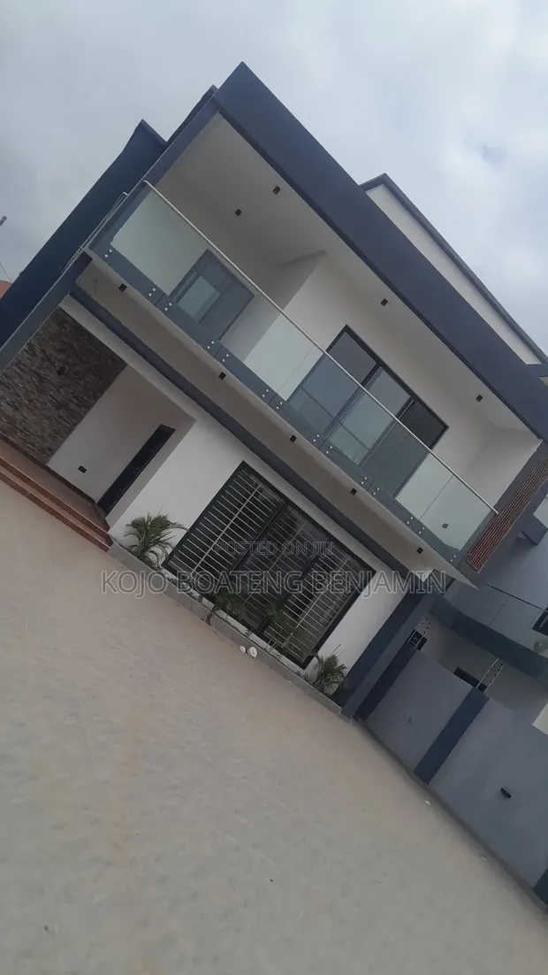 4 Bedroom House for Sale in Oyarifa Mall Area - 1