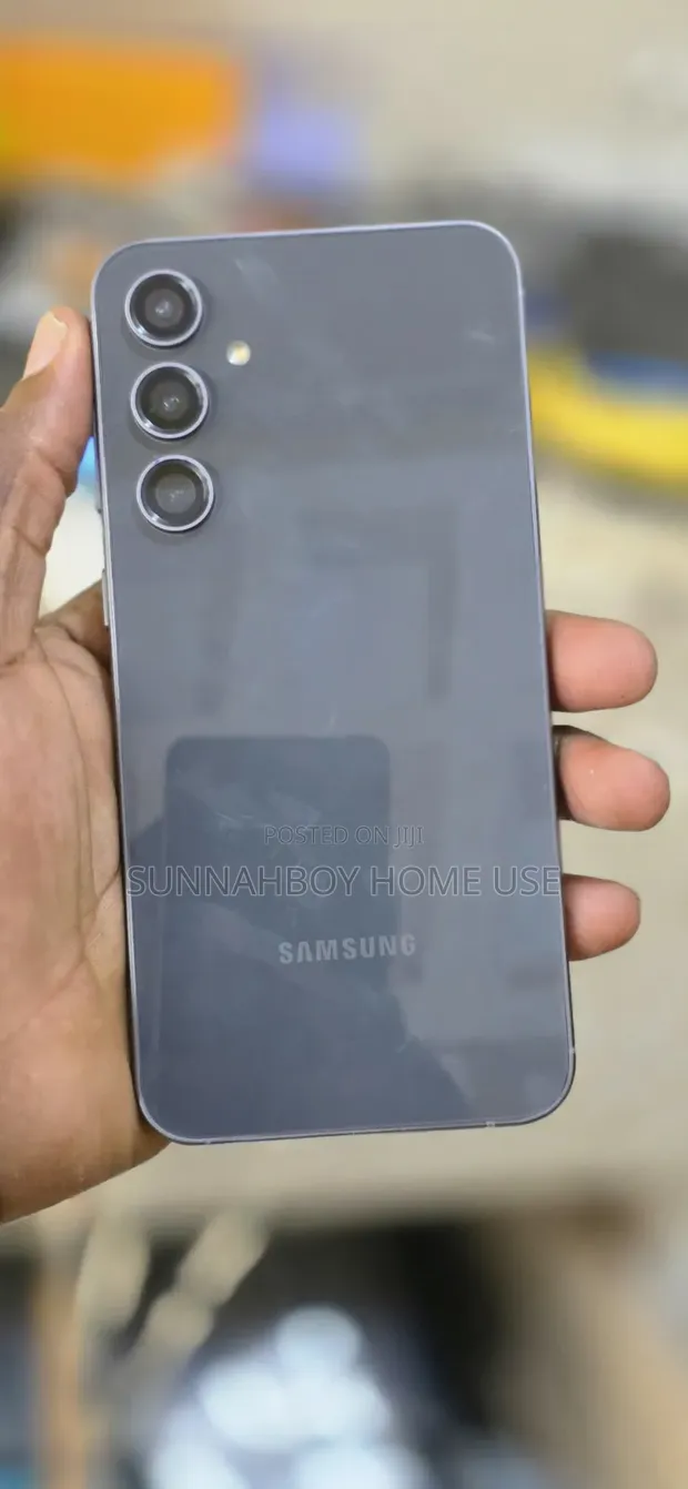 Samsung Galaxy S23 FE 256GB Gray - 1