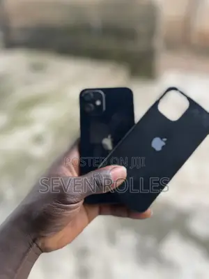 Apple iPhone 12 64GB Black