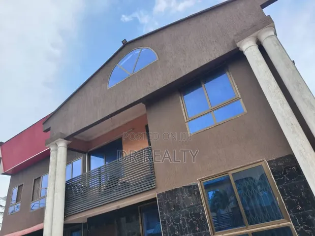 2 Bedroom Apartment for Rent in Golfcity, Sakumono - 1