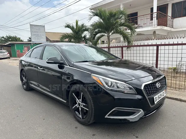 Hyundai Sonata SE 2016 Black - 1
