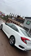 Honda Civic 2019 White - 2