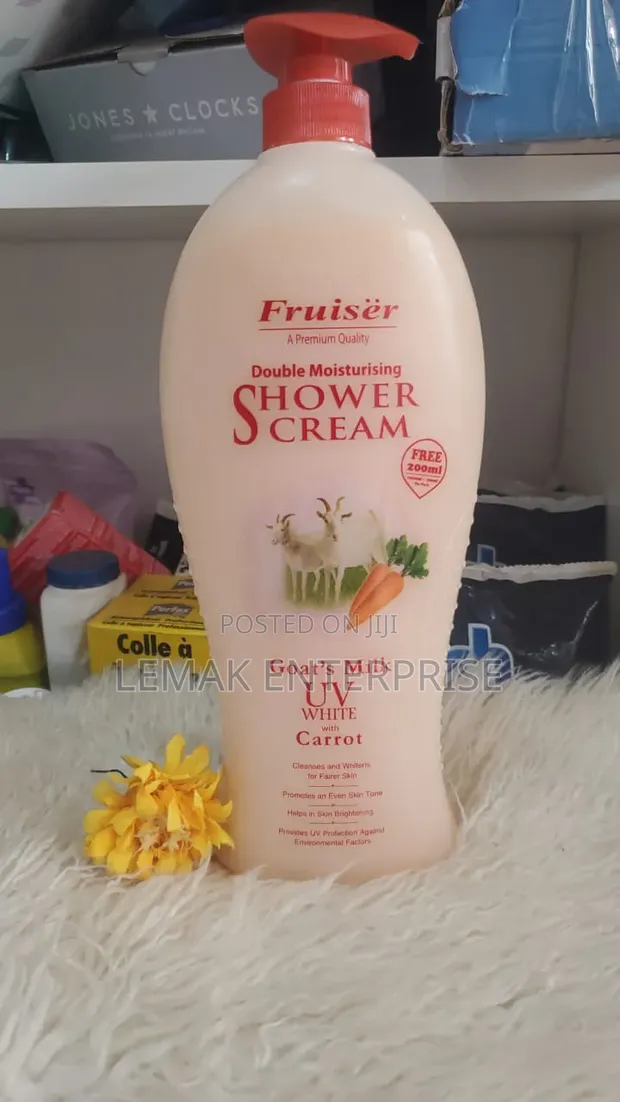Fruiser Double Moisturising Cream Goat's Milk UV White with Carrot - 1