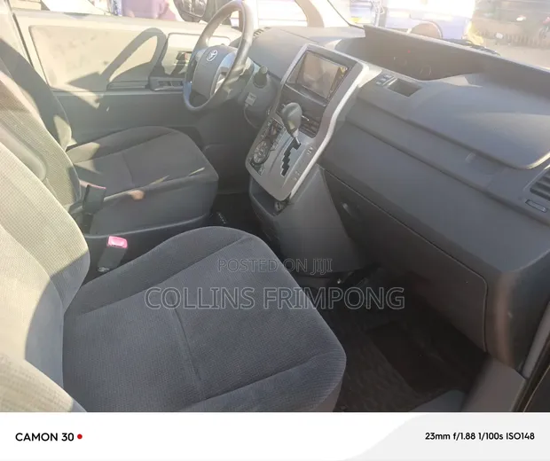 Toyota Voxy 2009 Brown - 1