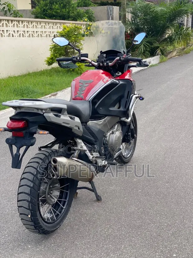 Honda VFR 1200X Crosstourer 2024 Red - 1