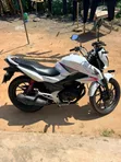 Honda CB 2012 White - 4