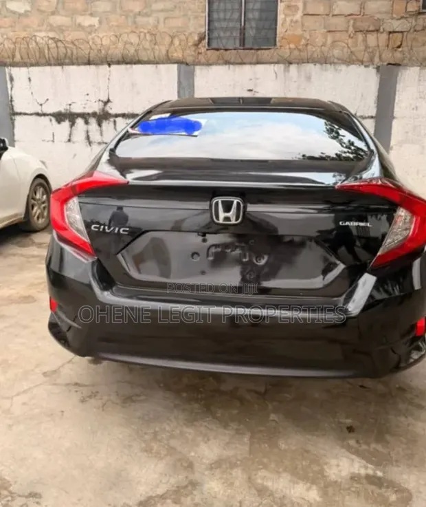 Honda Civic 2016 Black - 1