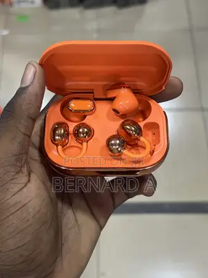 JBL 2-in-1 EarPods with Ear Clips