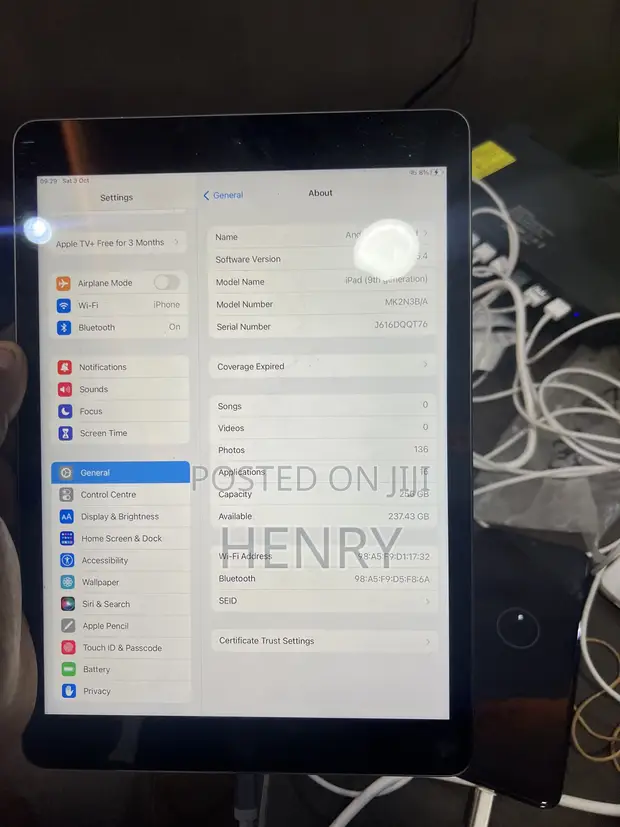 Apple iPad Pro 12.9 (2018) 256GB Gray - 1
