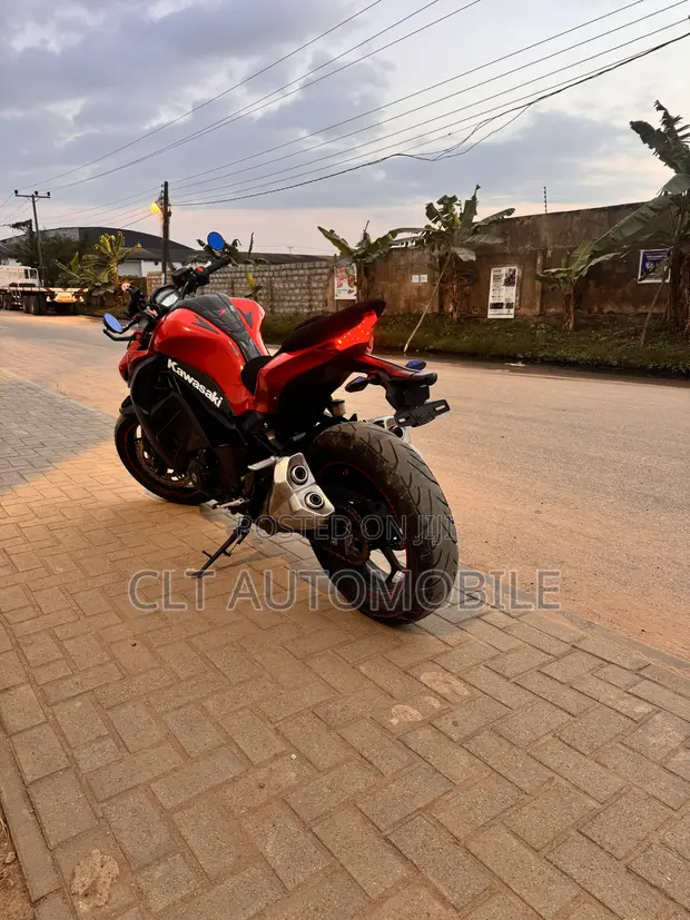 Kawasaki Z400 2020 Red - 1