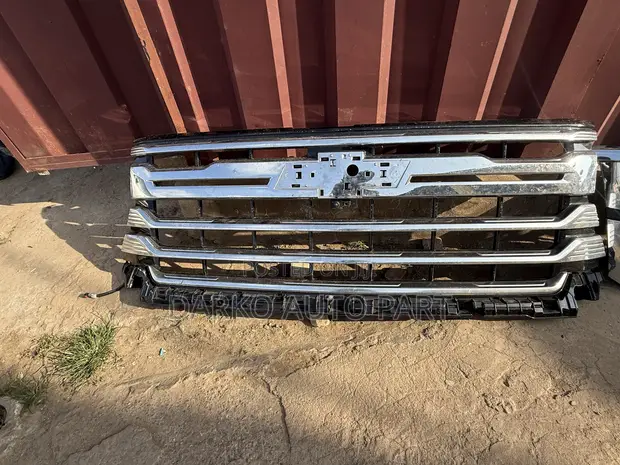 Chevrolet Silverado 2024-2026 Front Grill - 1