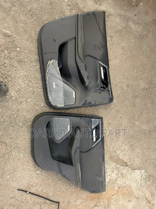 Mitsubishi Outlander Door CAD (2022-2026) - 1