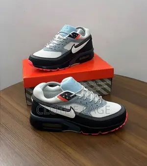Nike Air Max BW Sneakers