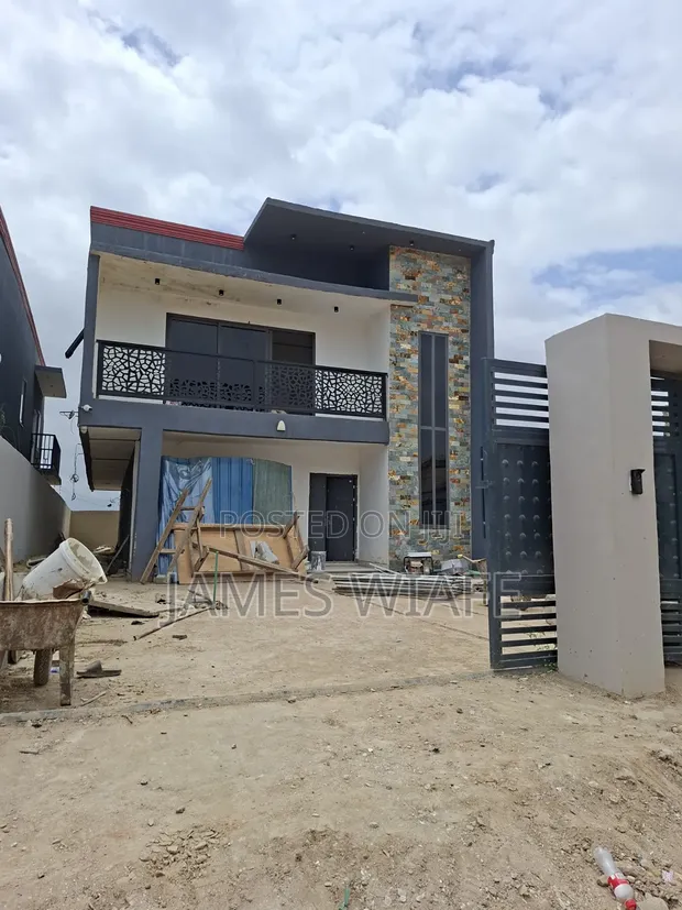 4-Bedroom Duplex for Sale in Kemt Jomes, Accra Metropolitan - 1