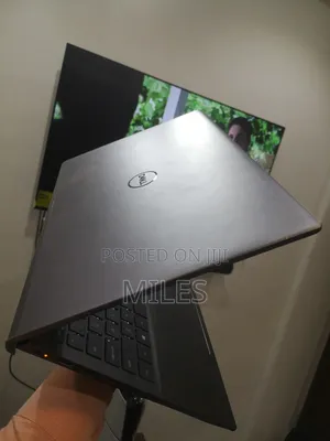 Dell Inspiron 15 Laptop - Intel Core i5, 8GB RAM, 512GB SSD