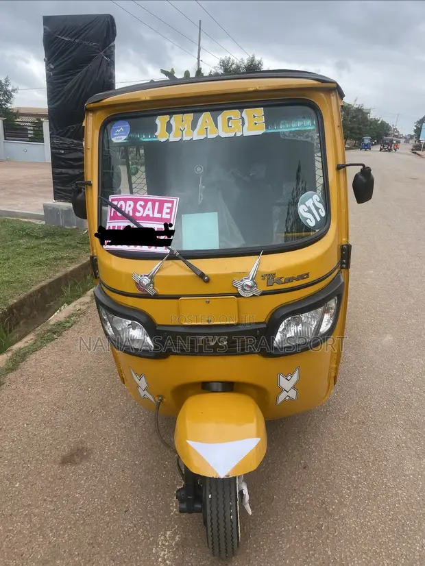 TVS King Deluxe Plus iTouch Start Three-Wheeler (2026) - Yellow - 1