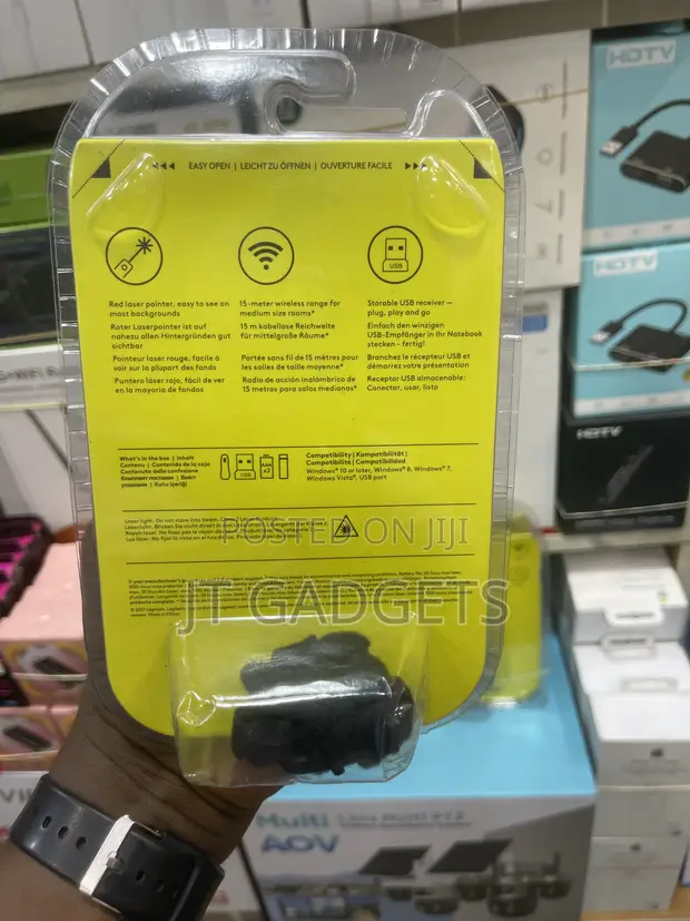 Logitech R400 Laser Presentation Remote - 1