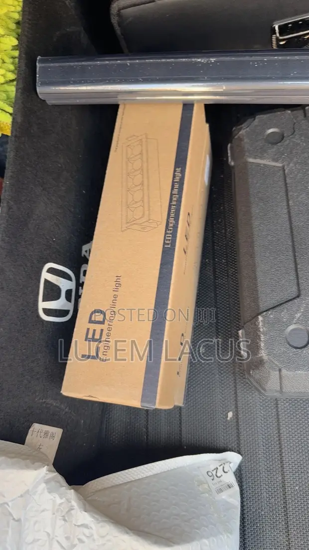 30W Linear Grille Recessed Spotlights - 1