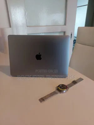 Apple MacBook Pro 2020 8GB Intel Core i5 256GB SSD