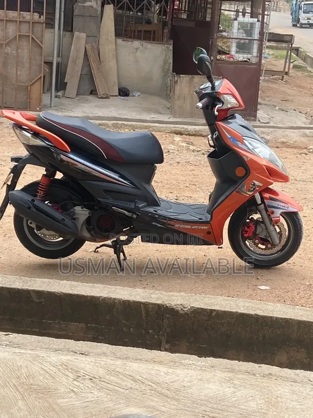 Kymco Racing 150 Scooter - Orange - 1