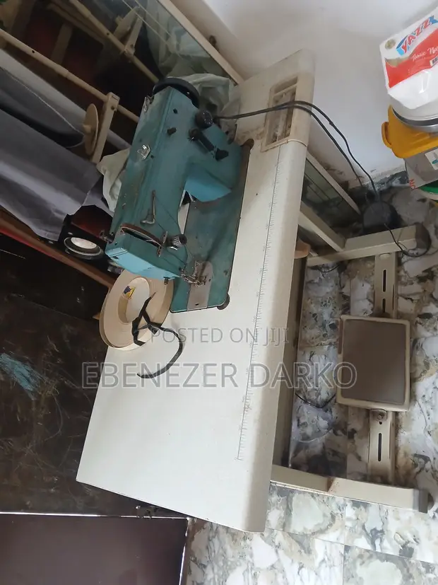 Singer Fonix Industrial Sewing Machine - 1