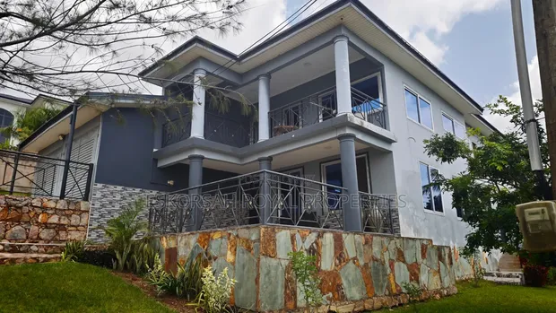 5-Bedroom House with Boys Quarters in Aburi - 1