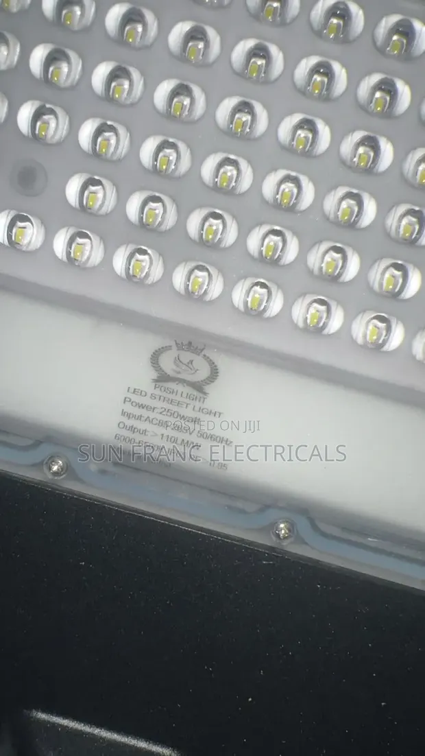 250W Super Bright Street Light with Photocell - 1