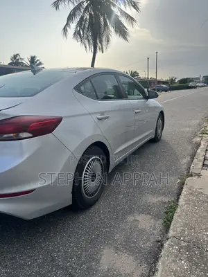 2017 Hyundai Elantra Limited Sedan FWD