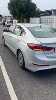 2017 Hyundai Elantra Limited Sedan FWD - 5