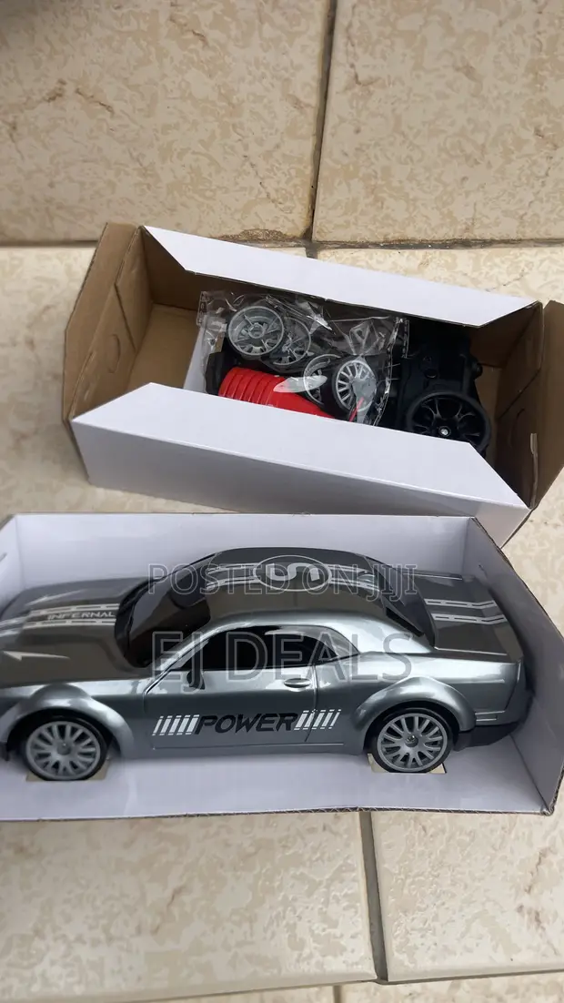 Dodge Hellcat Remote Control Car 4WD - 1