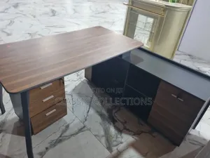 L-Shaped Executive Office Desk - 1.6m