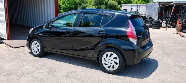 Toyota Aqua 2013 Black - 1