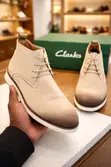Clarks Tan Chukka Boots - Burnished Gradient Toe - 4