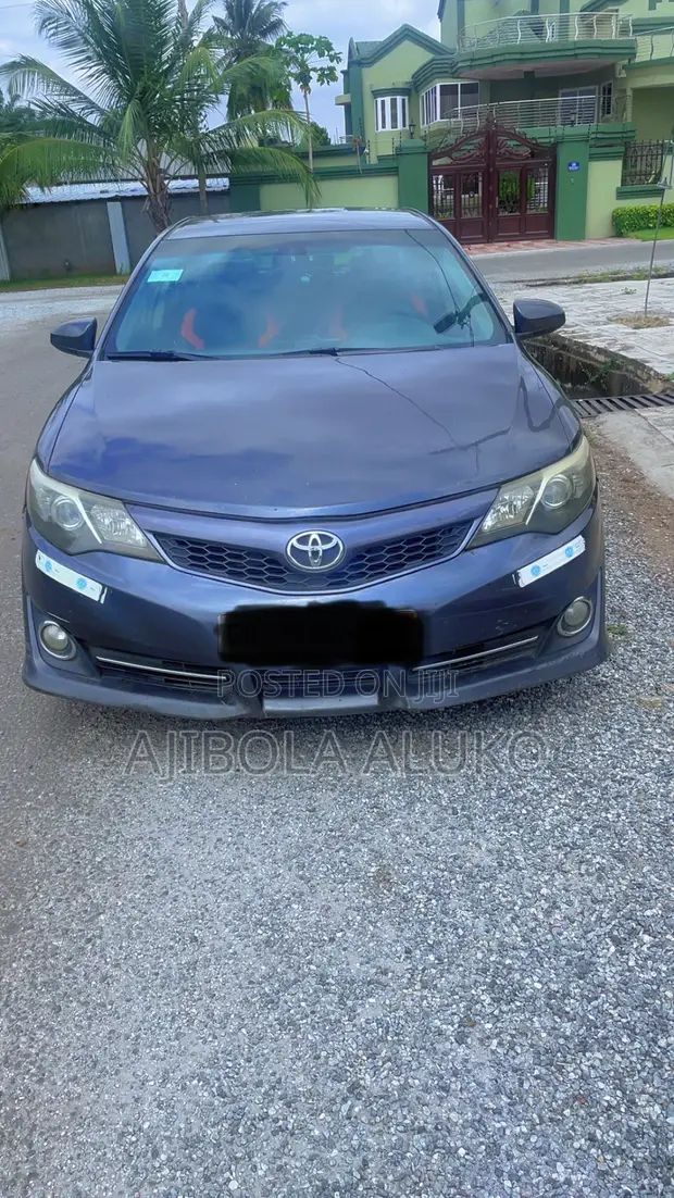 Toyota Camry SE 2014 Gray - 1
