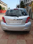 Toyota Vitz 1.3 FWD 5dr 2013 Silver - 4