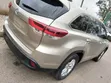 Toyota Highlander 2018 Gold - 4