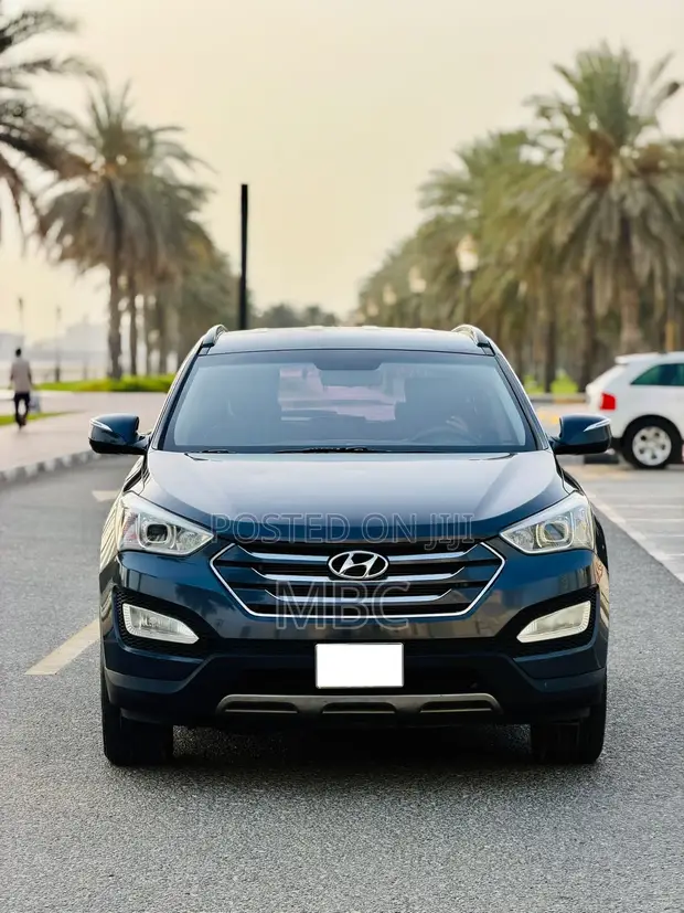 Hyundai Santa Fe 2014 Gray - 1